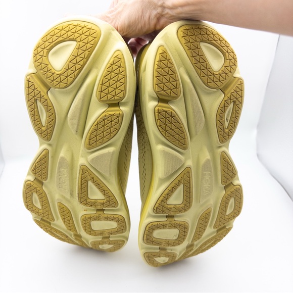 Hoka Bondi 8 Size 9 Yellow Running Shoes 1127952 Golden Lichen/Celery Root - Picture 10 of 12